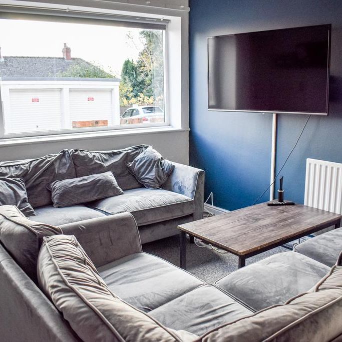 5 bedroom terraced house to rent - Photo 1