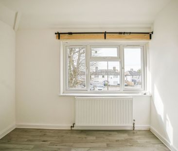 Camden Gardens - Photo 2