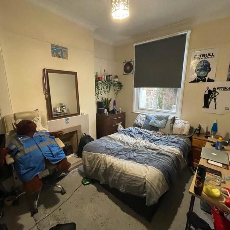 5 bedroom terraced house to rent - Photo 1