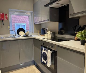 1 bedroom flat to rent - Photo 6