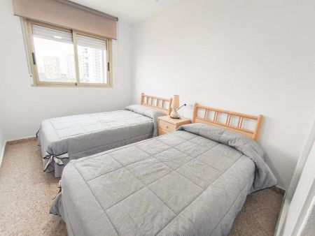 Piso de alquiler en de la Vila Joiosa, Playa Poniente - Photo 3