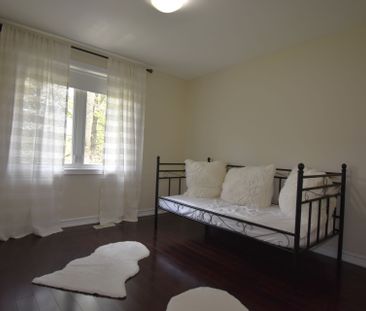 For Lease - 15 Suraty Avenue, Toronto, Ontario - Photo 4