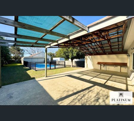 12 Queensbury Street, South Bunbury, WA 6230 - Photo 5