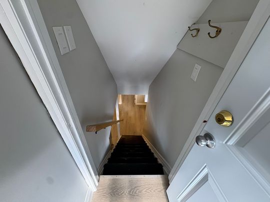 For Lease - 22 Greenwood Avenue Unit# (Lower), Welland, Ontario - Photo 1