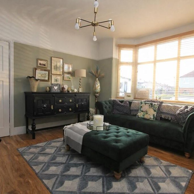 3 bedroom semi-detached house to rent - Photo 1