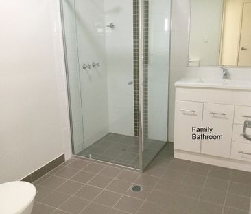 Stylish, Spacious & Super Easy Living! - Photo 4