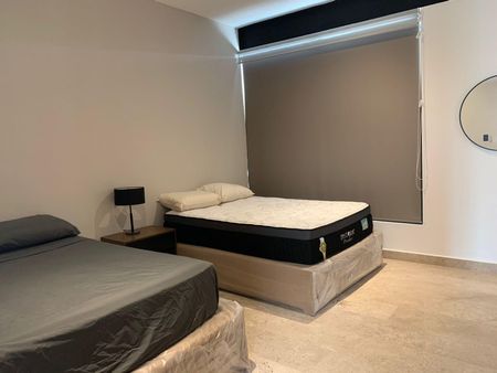 Townhouse de 2 recámaras, amueblado, con piscina privada, dentro de complejo. - Photo 4