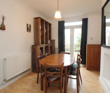 3 bedroom semi-detached house to rent - Photo 3