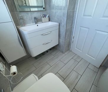 Esmonde Way - Photo 3