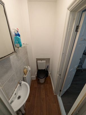 1 Bed Flat, Balfour Road, IG1 - Photo 1