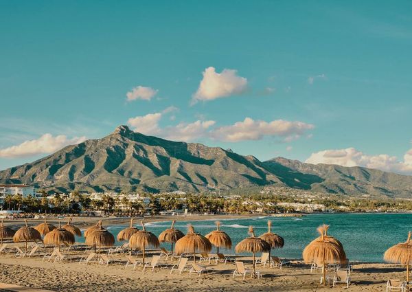 9 bedroom luxury Villa for rent in Benahavís, Andalusia