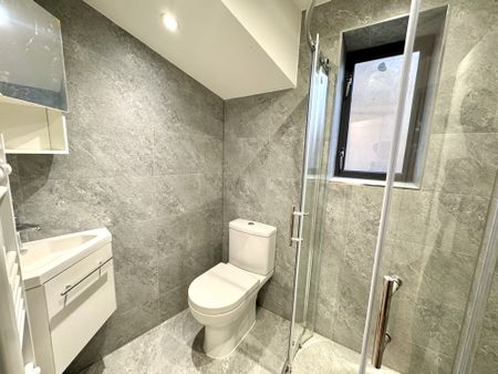 Barge Drive, Greater London, UB2 - Photo 3