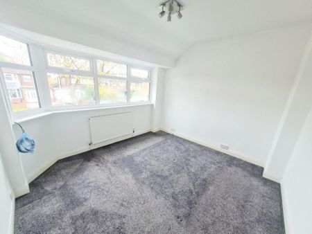3 bedroom semi-detached house to rent - Photo 4