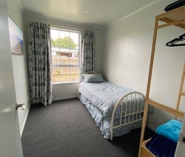 2 Ford Street, Stratford - Photo 6