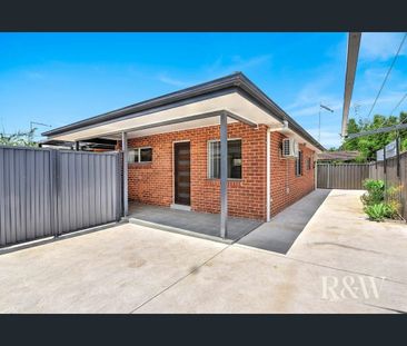 Private & Modern Two-Bedroom Accommodation - Photo 5