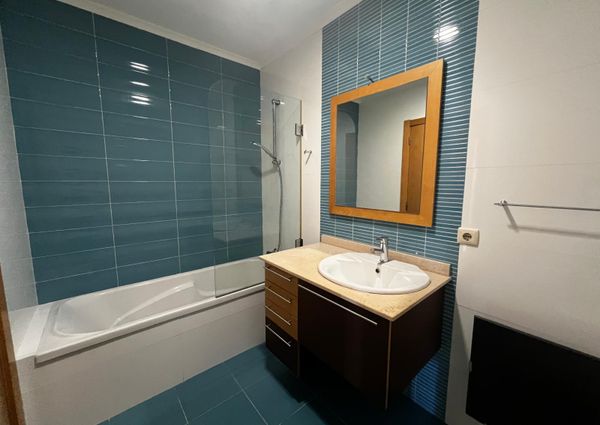 T3 em Esgueira (suite, varandas, cozinha equipada)