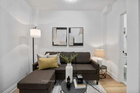 134 Carlton Street #2 - Photo 4