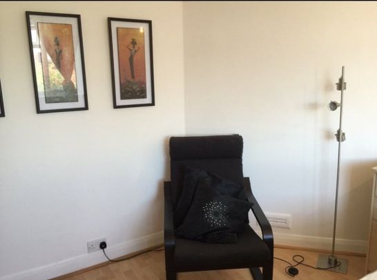 Room in a Shared House, London, SE27 - Photo 1