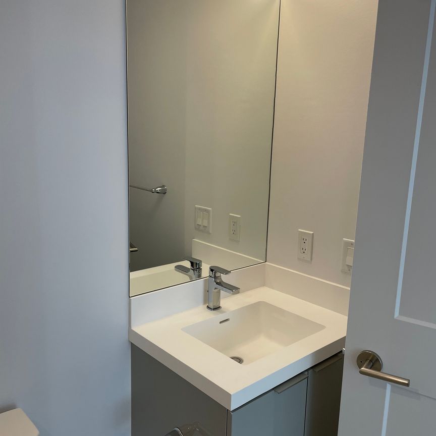 For Lease - 25 HOLLY Street Unit# 704, Toronto, Ontario - Photo 1