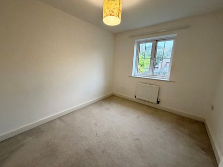 4 bedroom detached house to rent - Photo 3