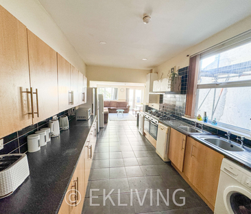 All Professional House Share - Bills Included - Harriet Street Room 9 - Photo 2