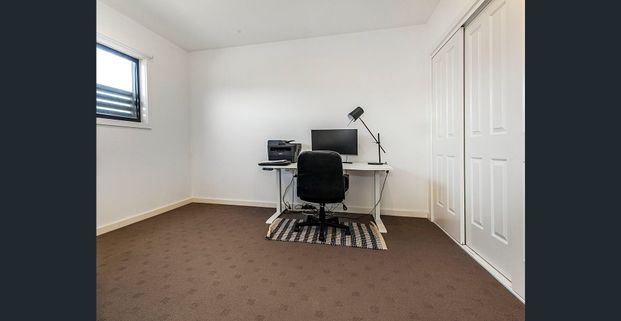 Modern townhouse - Photo 1