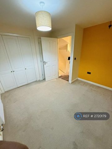 4 bedroom terraced house to rent - Photo 5