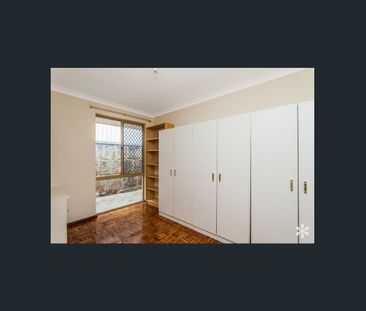 Large Family Home - Photo 6