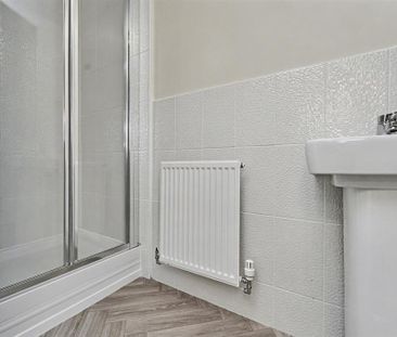 4 bedroom terraced house to rent - Photo 6