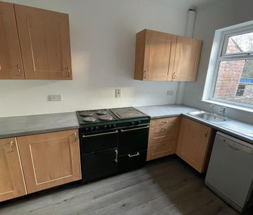 3 bedroom terraced house to rent - Photo 6