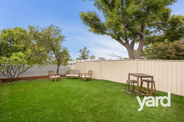 2/1 Stratford Street, EAST FREMANTLE WA 6158 - Photo 1