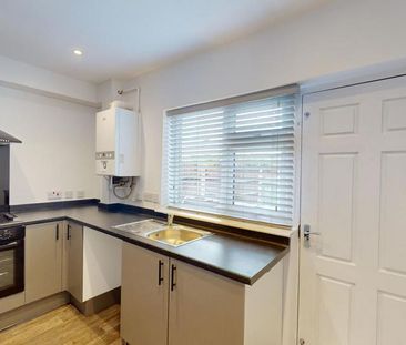 2 bedroom terraced house to rent - Photo 6