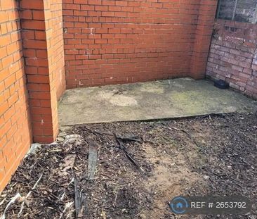 3 bedroom end of terrace house to rent - Photo 4