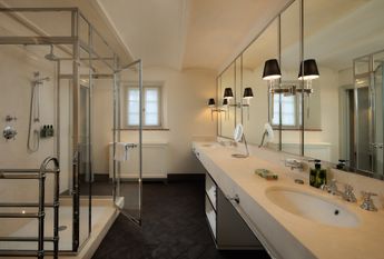 Enchanting villa in the countryside of Siena