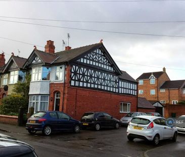 1 bedroom in a house share to rent - Photo 4