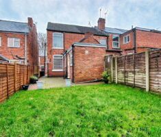 2 BEDROOM House - End Terrace - Photo 2