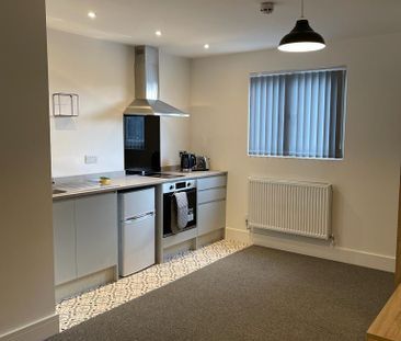 Studio to rent - Photo 1