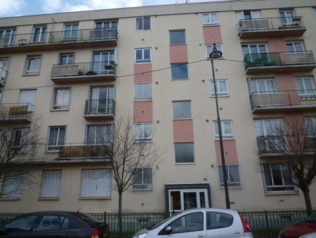 Location Appartement 3 pièces 53m² RUEIL MALMAISON 92500 - Photo 2