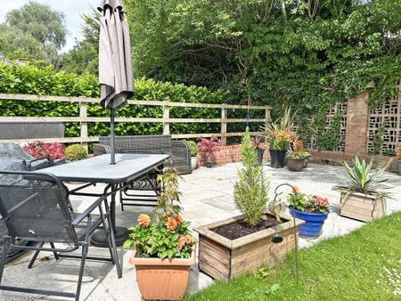 2 bedroom apartment to rent - Photo 4