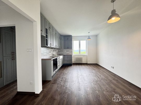 Pronájem světlého bytu 3+kk, 69 m², ul. Heyrovského, Sokolov - Photo 1