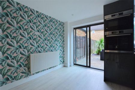 2 bedroom terraced house to rent - Photo 5