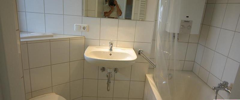 Großzügige Wohnung in zentrale Lage - Photo 1