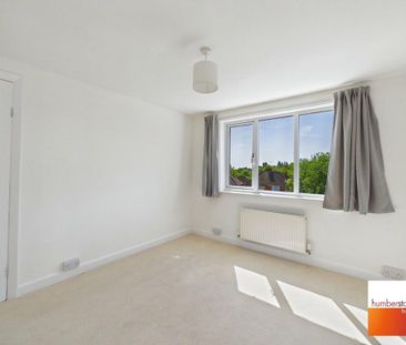3 bedroom semi-detached house to rent - Photo 6