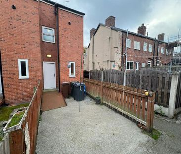 2 bedroom terraced house to rent - Photo 6