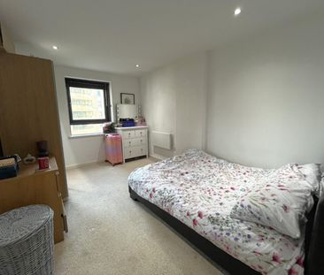 1 bedroom Flat To Let - Photo 6