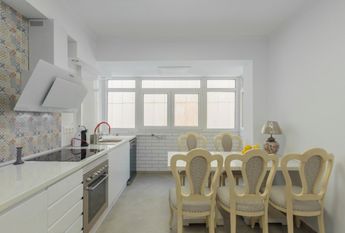 Fully renovated apartment for rent with 3 bedrooms in Denia