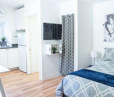 LOFT Au Vieux-Québec – 69 Rue St-jean #C - Photo 2