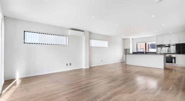 Modern Living - Spacious Four-Bedroom Townhouse - Photo 1