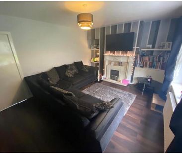 4 Bed Terraced House, Warton Avenue, NG3 - Photo 1