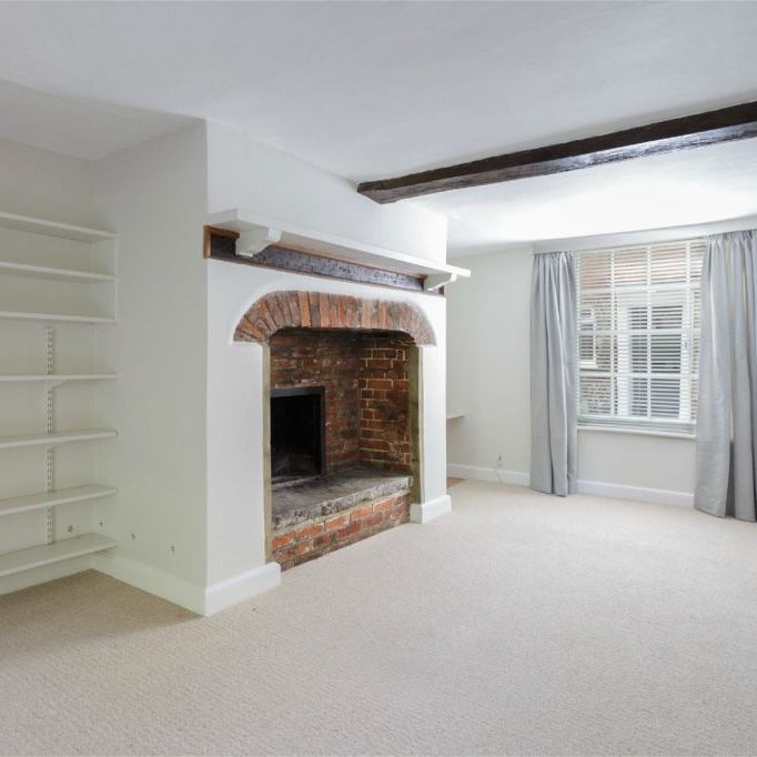 5 Bedroom House - Canon Street, Winchester - Photo 1